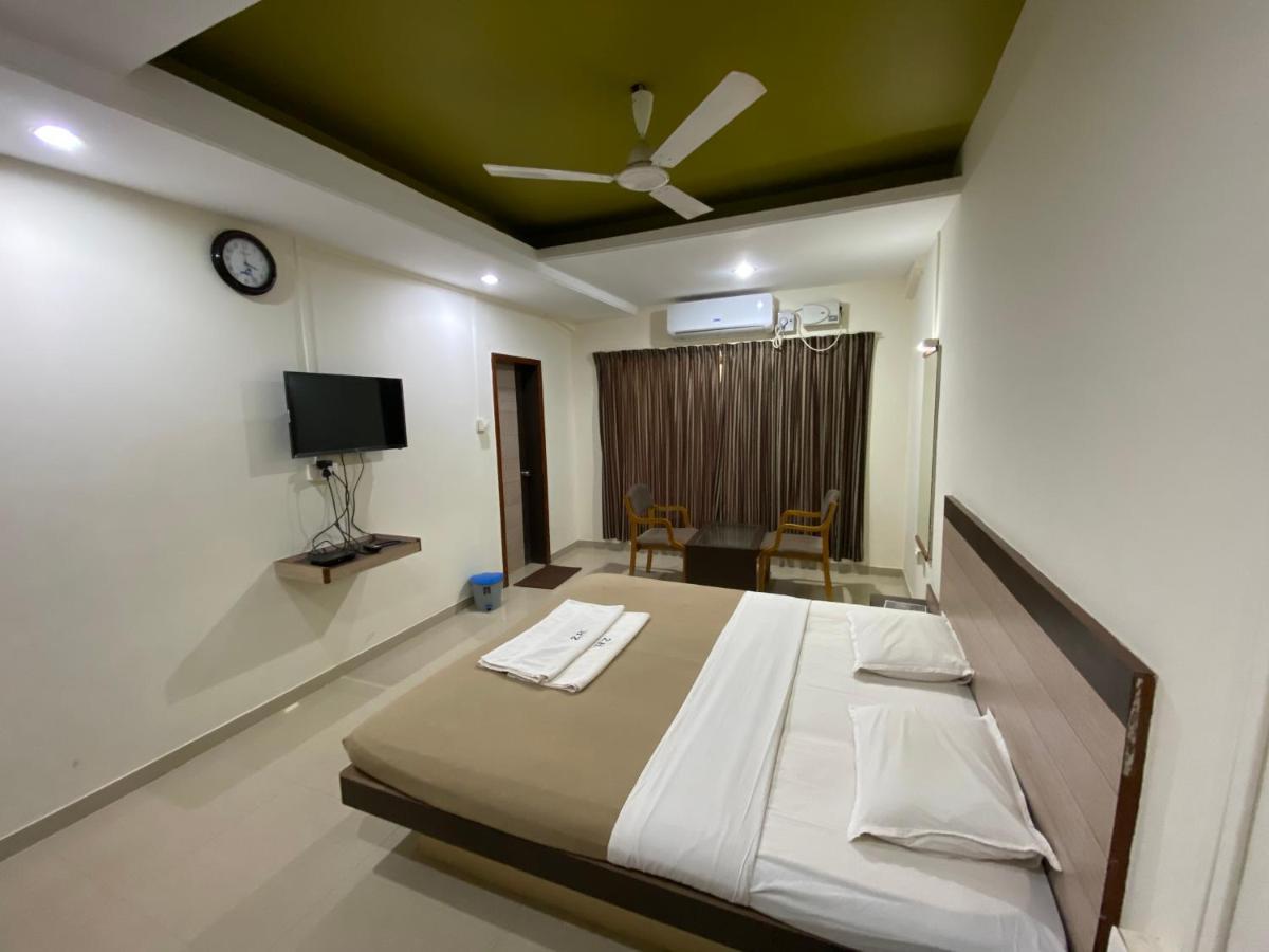 Tarkarli Niwas Nyahari Bed & Breakfast Malvan Exterior photo