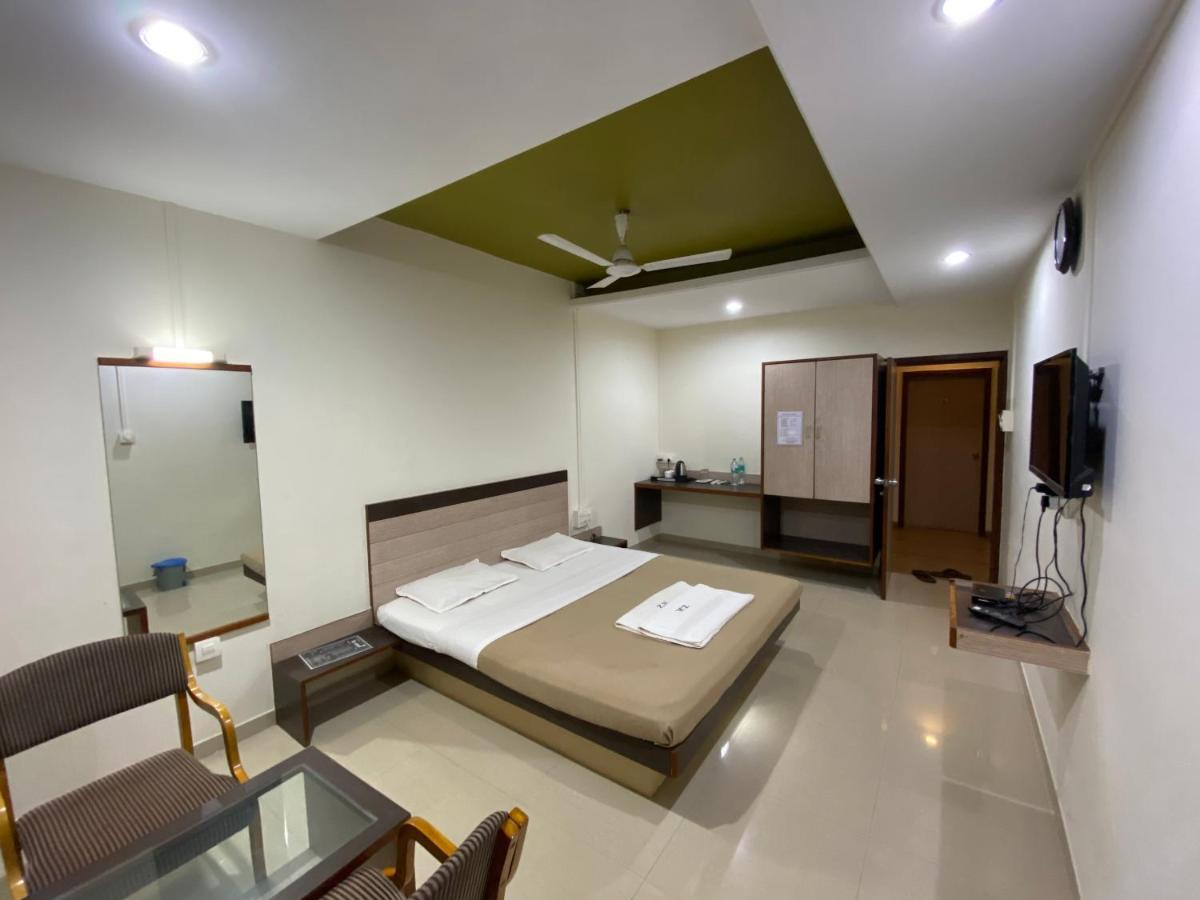 Tarkarli Niwas Nyahari Bed & Breakfast Malvan Exterior photo