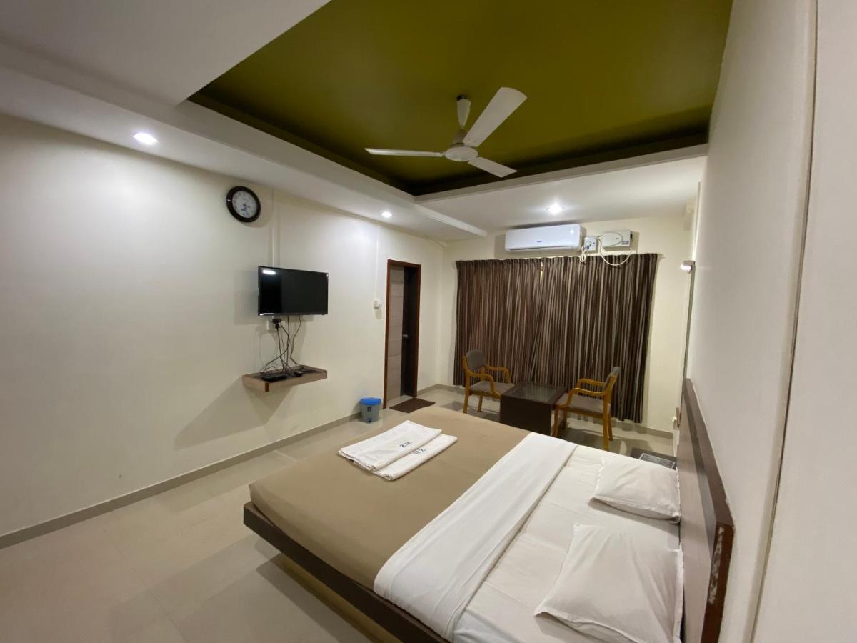 Tarkarli Niwas Nyahari Bed & Breakfast Malvan Exterior photo